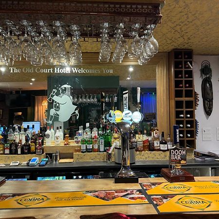 The Old Court Hotel Witney Extérieur photo
