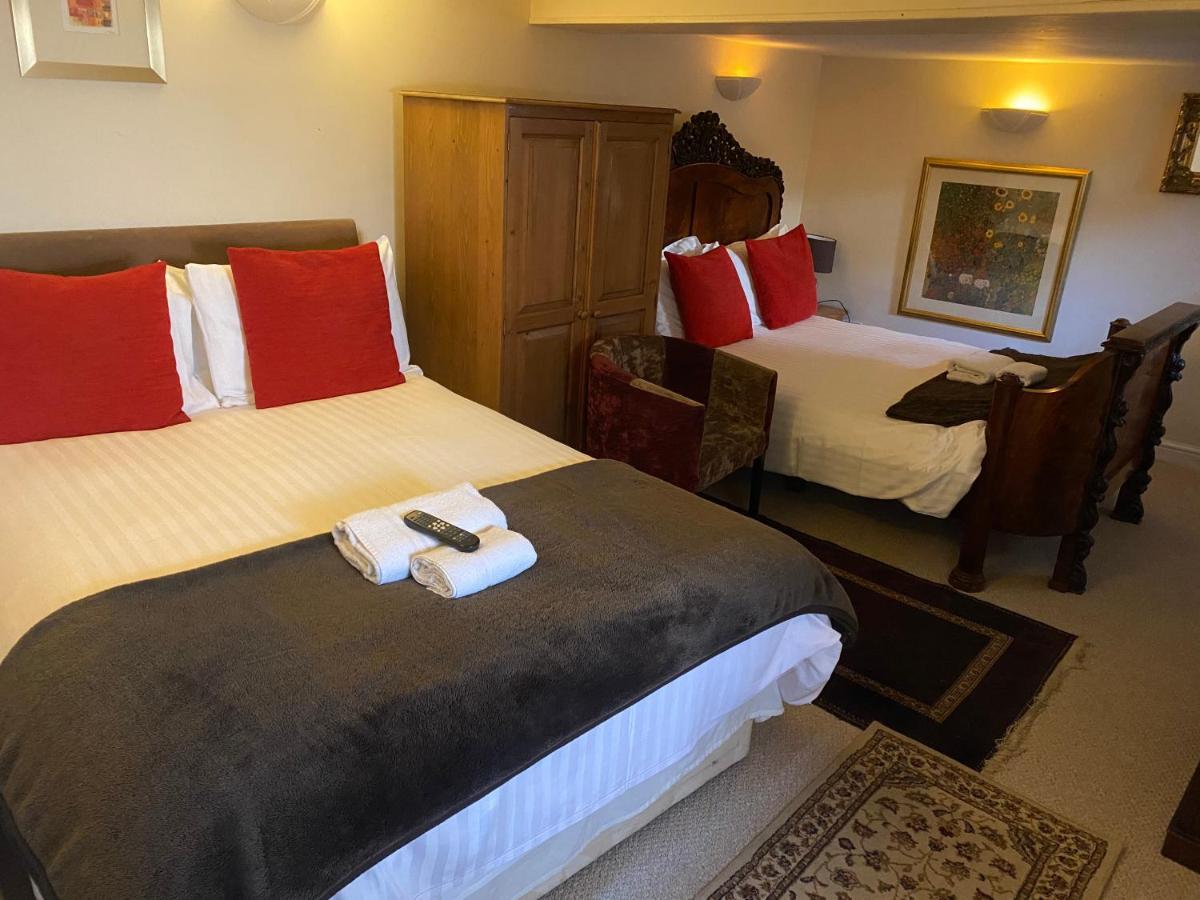 The Old Court Hotel Witney Extérieur photo