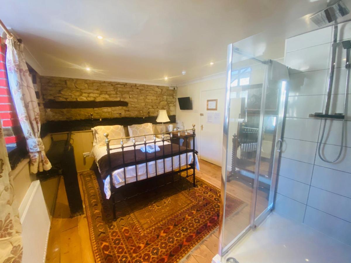 The Old Court Hotel Witney Extérieur photo